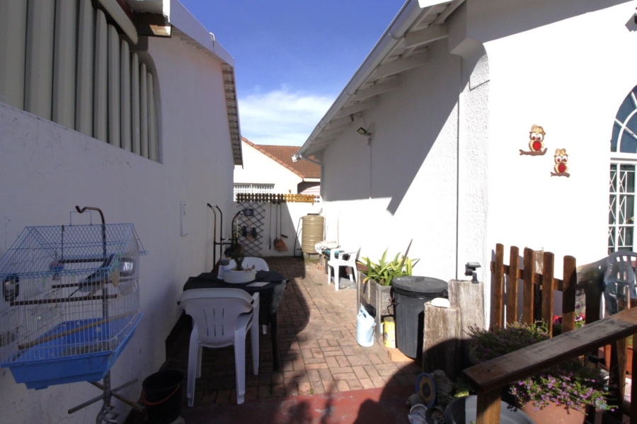 2 Bedroom Property for Sale in Aston Bay Eastern Cape